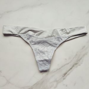 NWT SOMA TELLTALE THE DREAMER THONG PANTY IN HEATHER DARK STORMY GRAY SIZE MEDIU